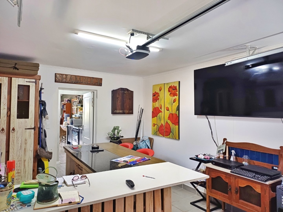 2 Bedroom Property for Sale in Bergsig Western Cape